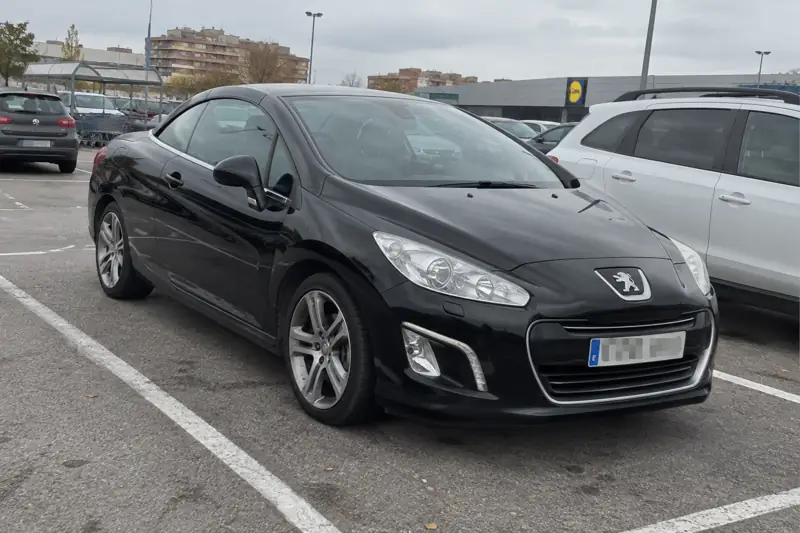 Peugeot 308 CC for rent in Barcelona
