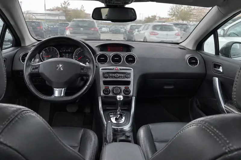 Peugeot 308 CC — 2
