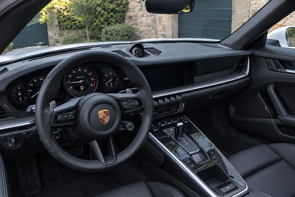 Porsche 911 Carrera Cabriolet — 2